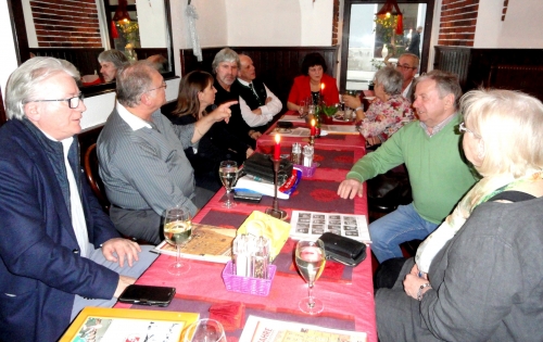 Die Absolventen des 6. Jahrganges feierten ihr 50-Jahr-Jubiläum schließlich im Restaurant "Hofmeister" in der Bräunerstraße.