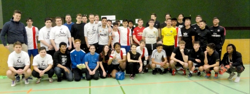 "GAFA kickt" - Die fußballbegeisterten GAFA-Schüler und 2 GAFA-Schülerinnen beim Fußballturnier 2019 in Fischamend!